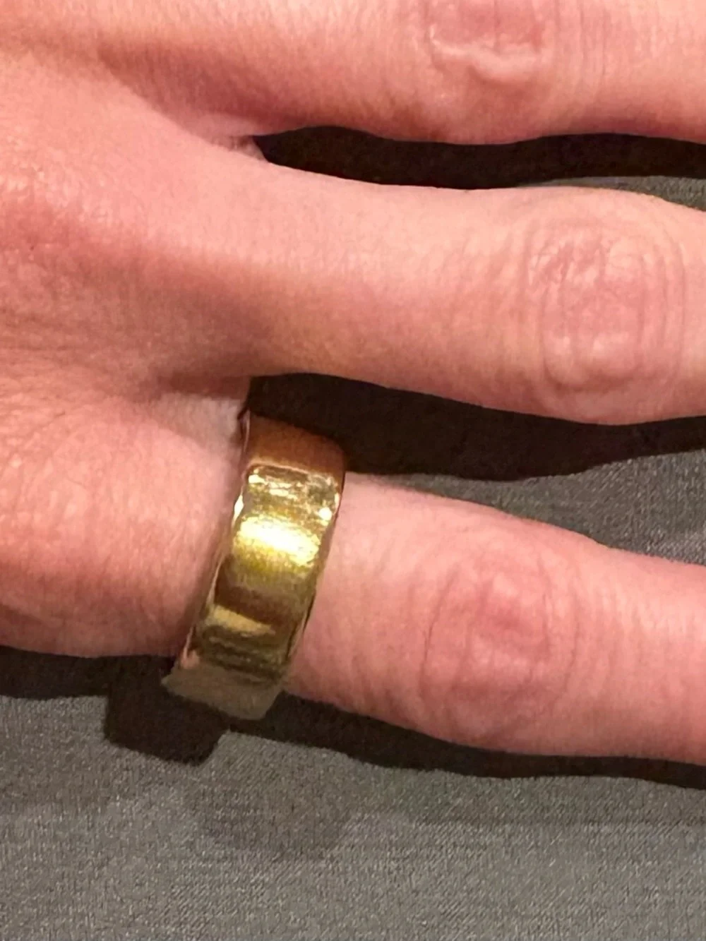 Oura Gold Smart Ring 4 by Oura size 7